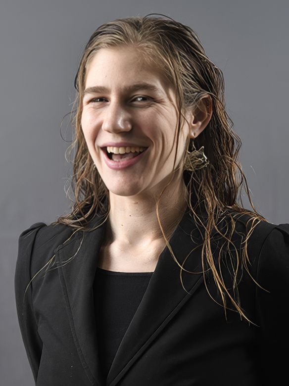 headshot of Erika Tabacsko